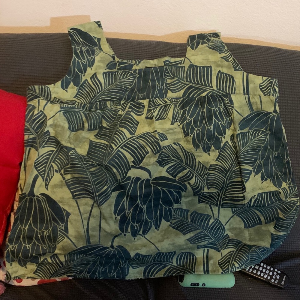 Hawaiian Banana Tree Print Blouse